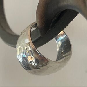 Sterling SilverHammered Ring